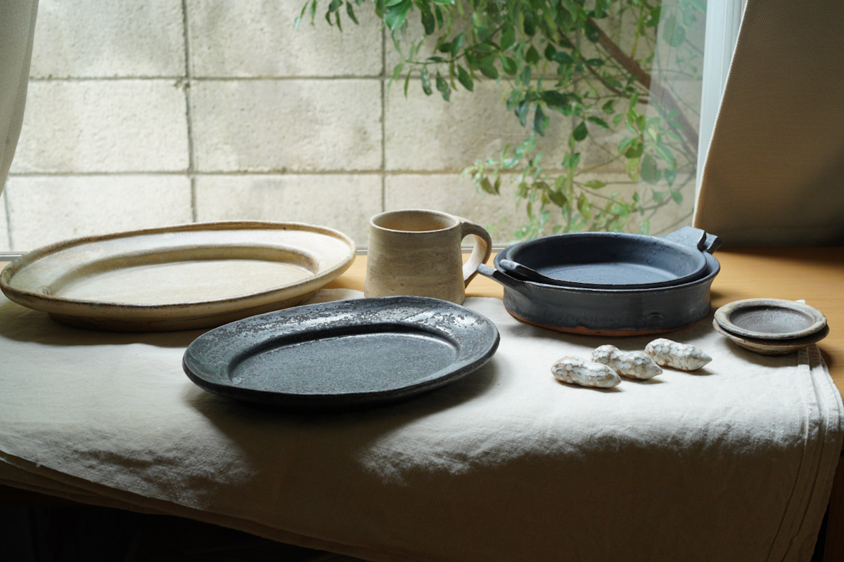 東京都で制作されている、遠藤素子さん(en)の作品が入荷しています。