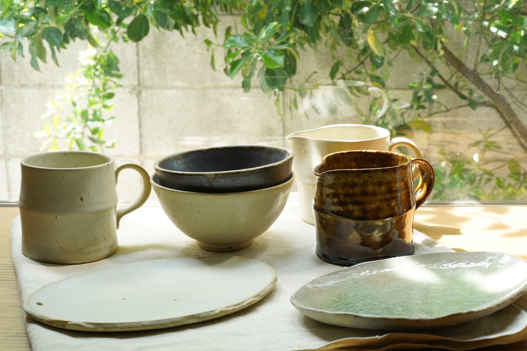 岐阜県多治見市で作陶する陶芸家・河内啓さんの器が入荷しました。