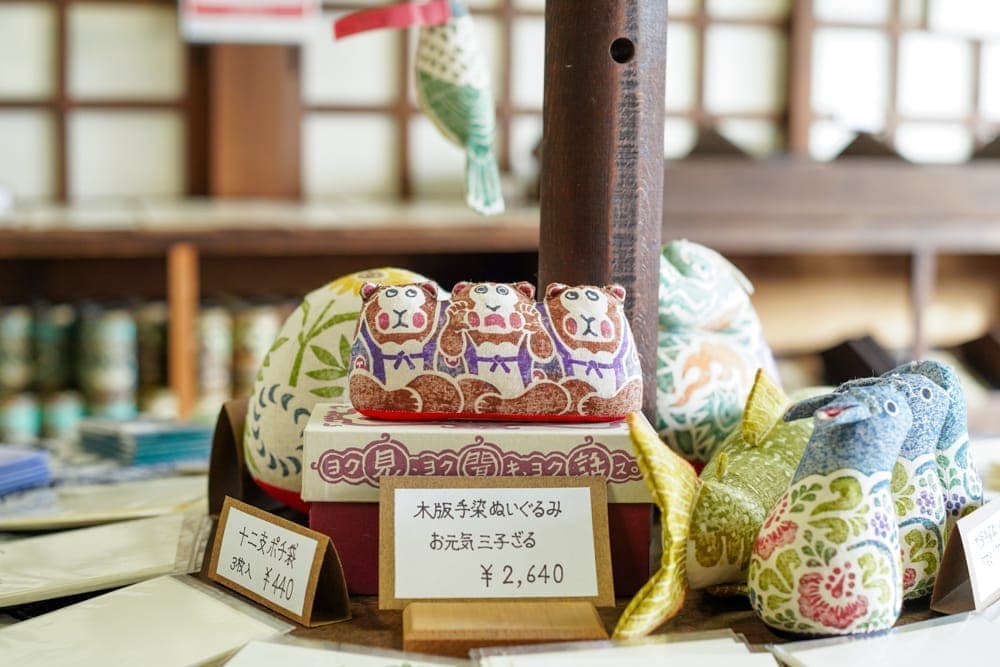 手作業のぬいぐるみたち